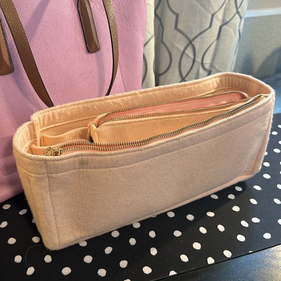 Kate Spade Margaux Tote Bag two tone pink beige valentines - Picture 11 of 12